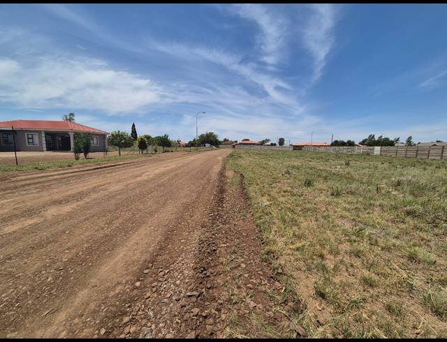 1,069M² VACANT LAND FOR SALE IN RIVERSDALE